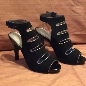 Unique Black & Silver Heels